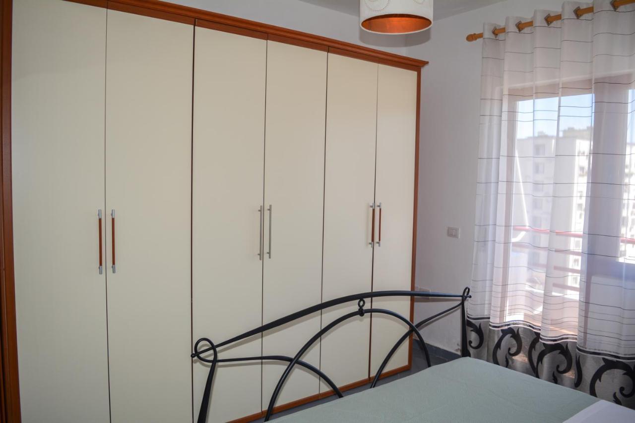 Moraceae Lovely Apartment Tirana Esterno foto